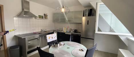 Four, plaque de cuisson, lave-vaisselle