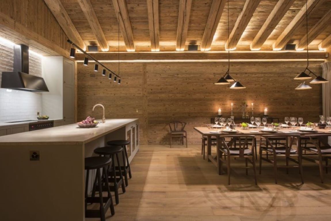 Chalet, 6 Bedrooms, Accessible, Smoking | Dining