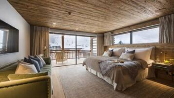 Chalet, 6 Bedrooms, Accessible, Smoking | 6 bedrooms