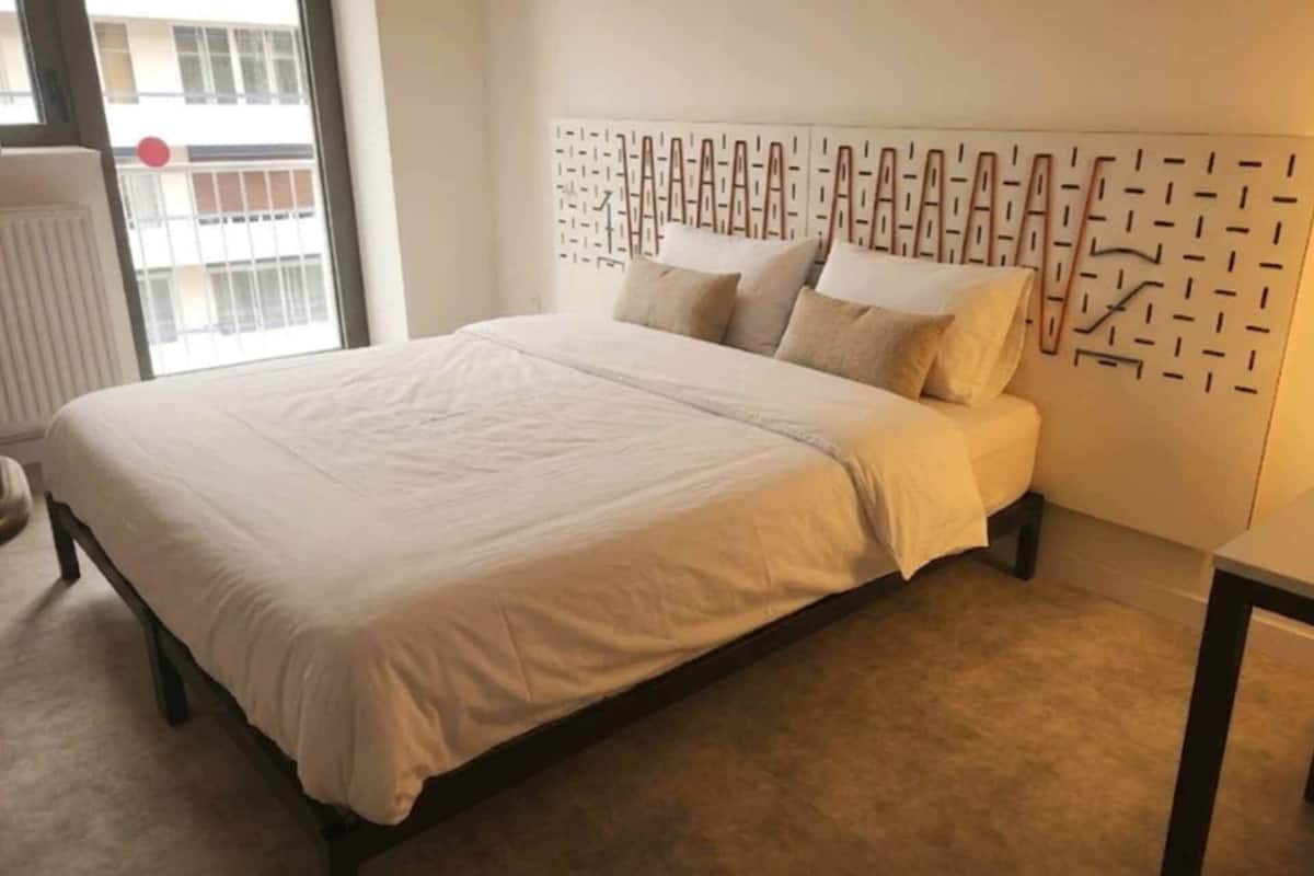 Doppel- oder Zweibettzimmer, eigenes Bad | Schallisolierte Zimmer, kostenloses WLAN, BettwÀsche