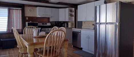 Mikrobølgeovn, ovn, kogeplade, opvaskemaskine