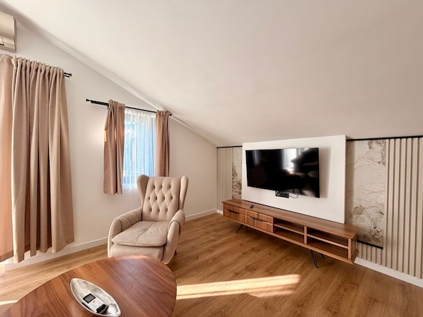Living area - Lunamare Apartments (Budva)