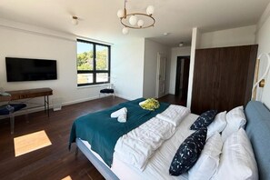 5 habitaciones y ropa de cama 