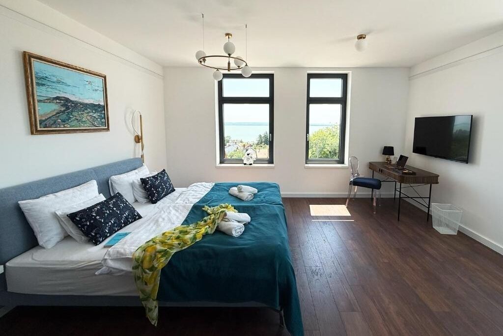 5 عدّة غرف نوم وملاءات أسرّة