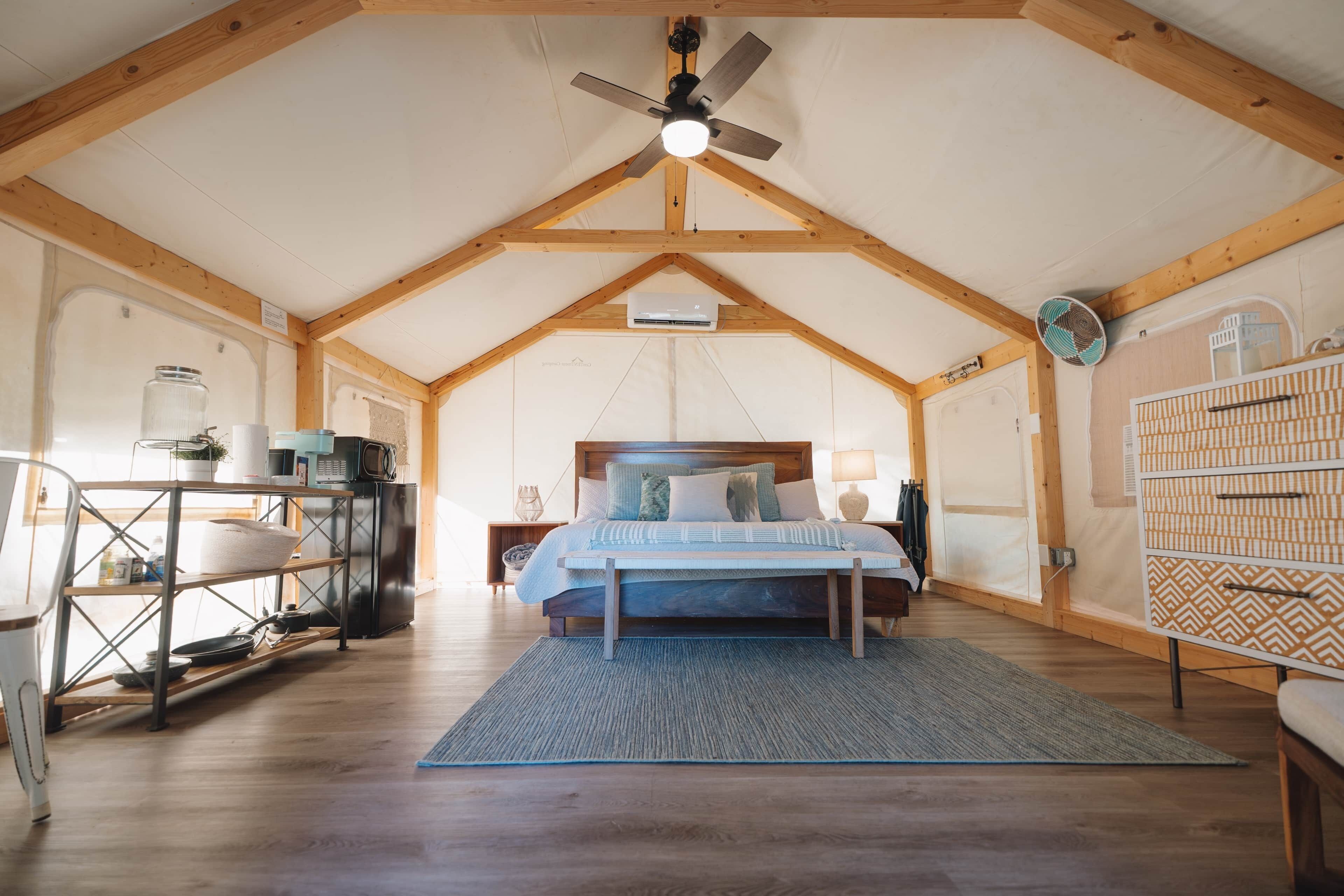 1 habitación y ropa de cama 