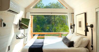 Zen Den Cabin (Houston)
