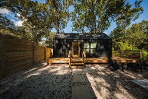 Terrace/patio - Zen Den Cabin (Houston) (Coldspring)