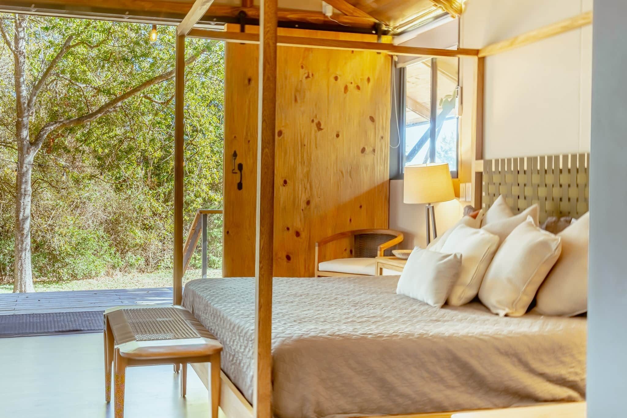 1 habitación y ropa de cama 