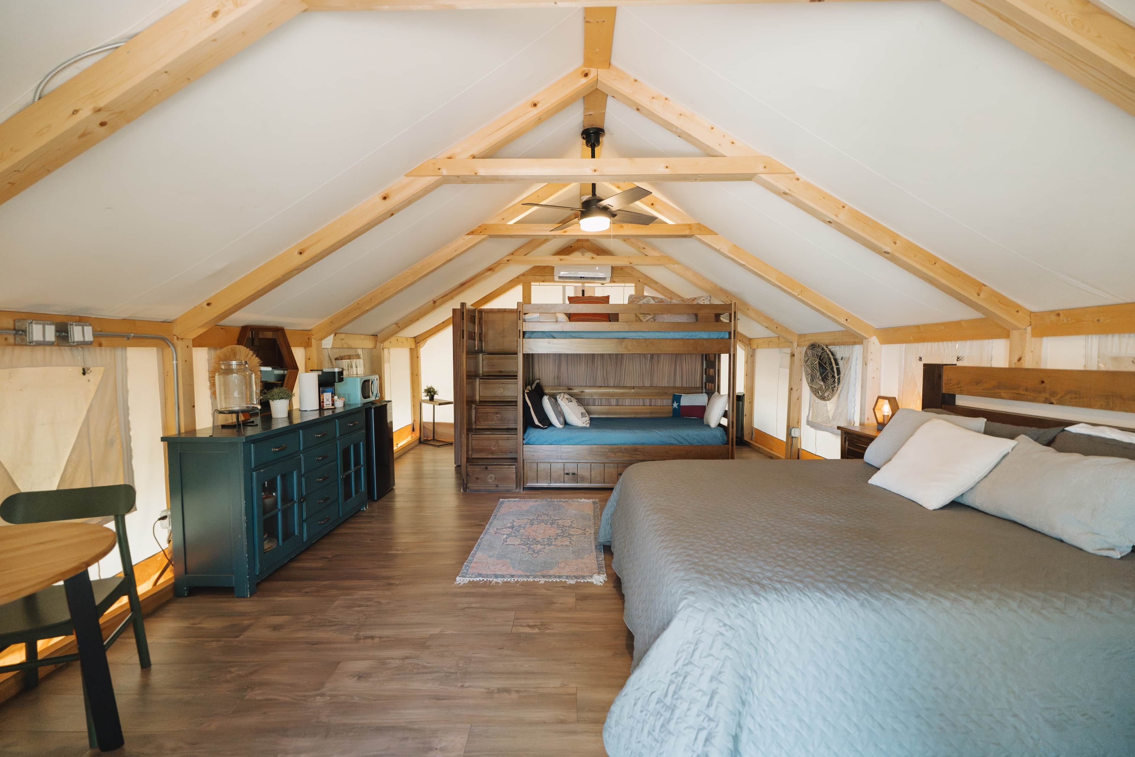 1 habitación y ropa de cama 