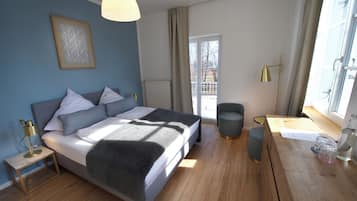 Double Room, Balcony, Partial Lake View | Free WiFi