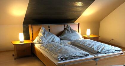 Appartement 'Ferienhaus Casa Moderna' avec vue sur la montagne, terrasse privée et Wi-Fi