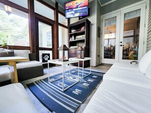 5 soverom, strykejern/-brett, wi-fi og sengetøy