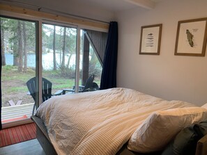 2 عدّة غرف نوم وواي فاي وملاءات أسرّة