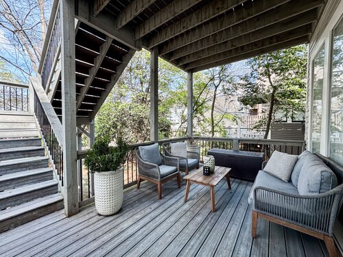 Midtown Apt with Designer Touch