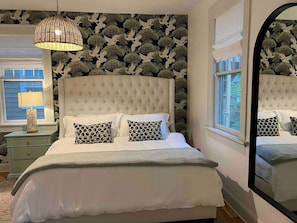 Skrivebord, strygejern/strygebræt, Wi-Fi, sengetøj