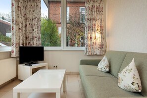 TV - Apartment 'Muschel' with Shared Terrace and Wi-Fi (Cuxhaven)