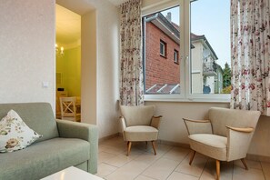 TV - Apartment 'Muschel' with Shared Terrace and Wi-Fi (Cuxhaven)