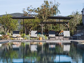 Outdoor pool, a heated pool - VILLA CASADELMARE – Exceptional property, 7 bedrooms, sleeps 16, panoramic sea view, infinity... (COTI CHIAVARI)