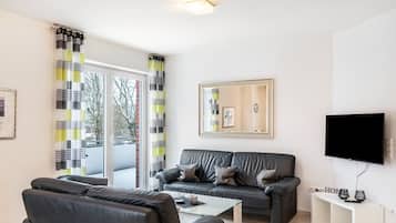 TV, DVD player, aparelho de som