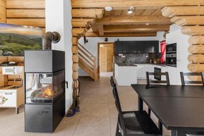 تناول الطعام