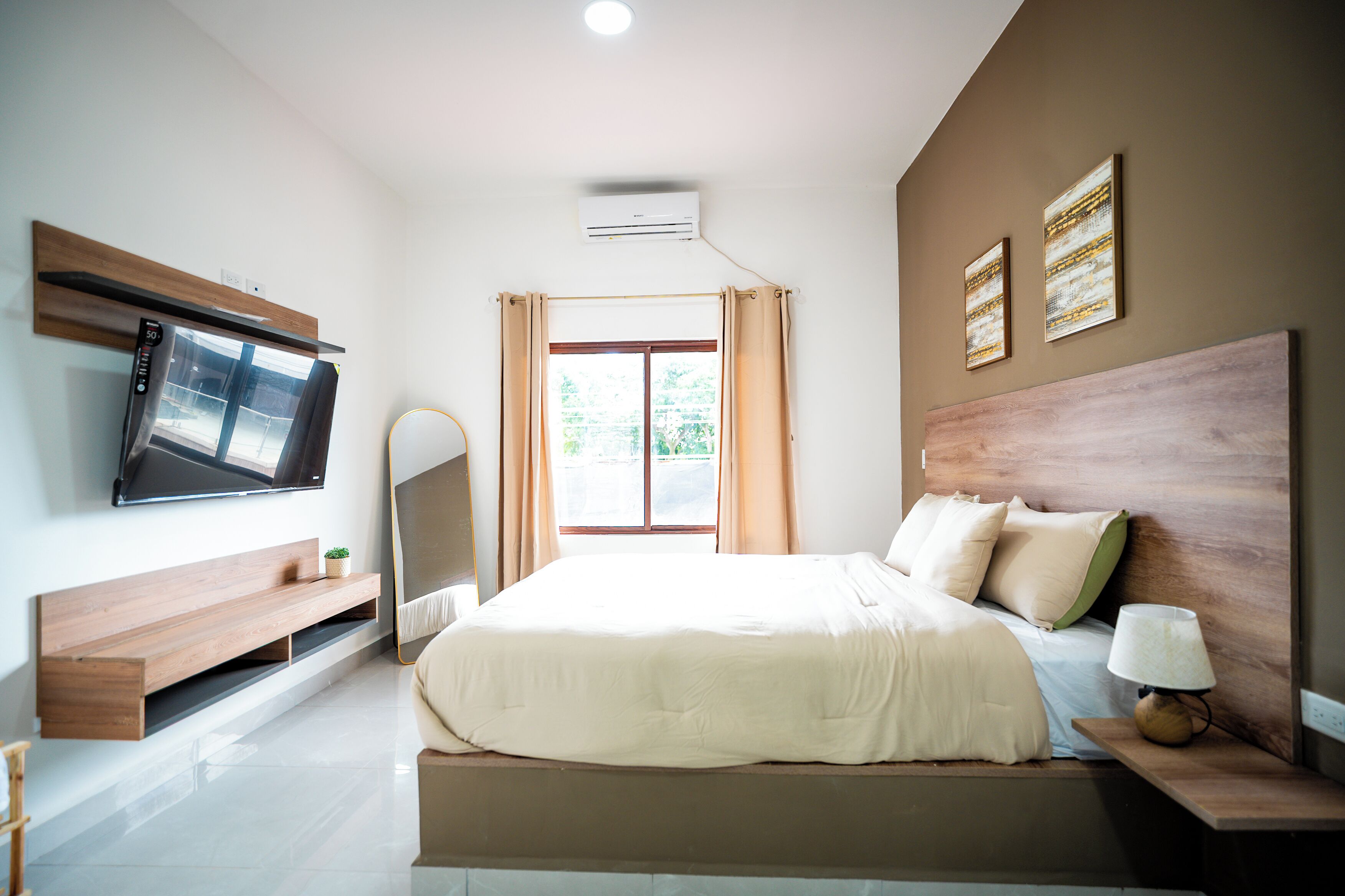 Comfort Suite, 1 Queen Bed with Sofa bed