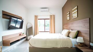 Comfort Suite, 1 Queen Bed with Sofa bed | Free WiFi, bed sheets