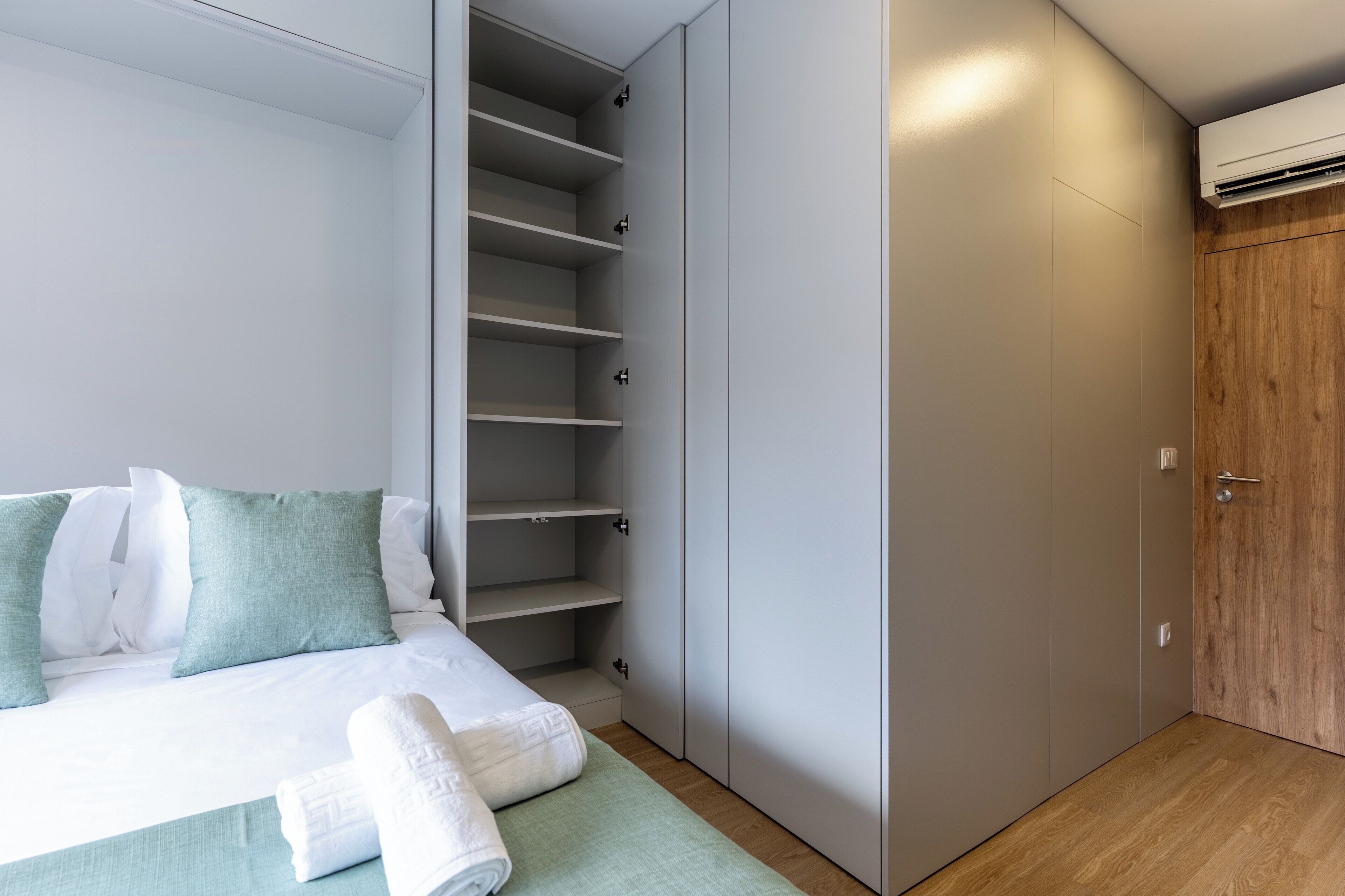 Water Lily II - Tiny Studio (maximum capacity: 2 guests) | Free WiFi