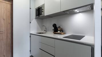 Water Lily II - Tiny Studio (maximum capacity: 2 guests) | Private kitchen