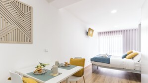 327709595 - Lotus III - Studio | Dining - Lotus (Aveiro)