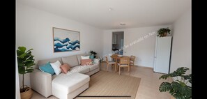 Télévision, table de tennis de table