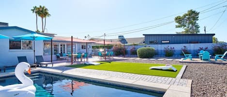 Piscine extérieure, piscine chauffée
