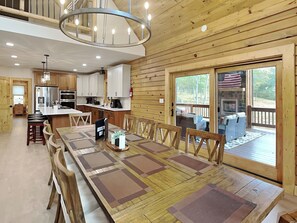 House (6 Bedrooms) | Property amenity