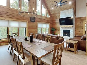 House (6 Bedrooms) | Property amenity