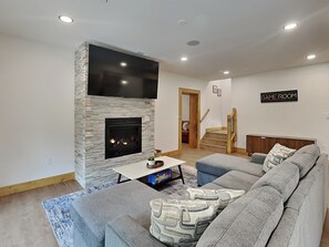 House (6 Bedrooms) | Property amenity