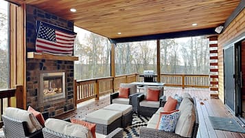 House (6 Bedrooms) | Property amenity