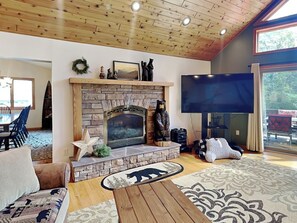 House (4 Bedrooms) | Property amenity