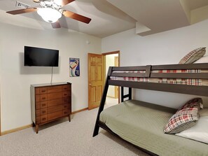 Talo (4 Bedrooms) | Majoituspaikan mukavuudet