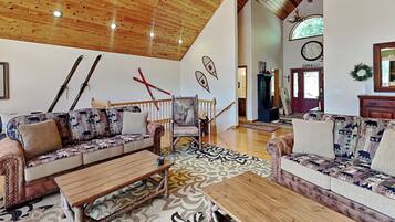 House (4 Bedrooms) | Property amenity