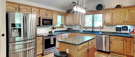 House (4 Bedrooms) | Property amenity