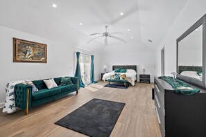 Desk, iron/ironing board, free WiFi, bed sheets