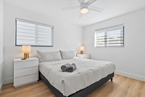 Bureau, Wi-Fi gratuit, draps fournis