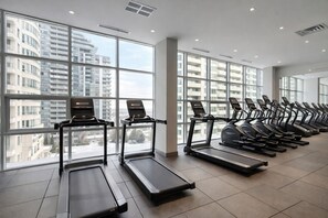 Unclassified image, 3 of 22, button