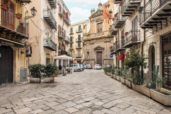 Exterior - Suite Vucciria with Terrace by Wonderful Italy (Palermo)