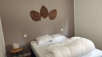 4 chambres, fer et planche à repasser, Wi-Fi