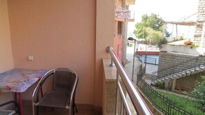 Classic Twin Room, Balcony, Sea View | Desk, laptop workspace, free WiFi