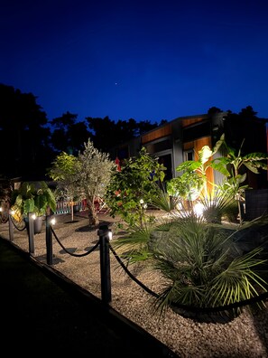 Property grounds - Wohni 2 with Private Terrace and Garden (Brandenburg an der Havel)