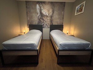 Chambre Classique avec lits jumeaux, vue cour intérieure