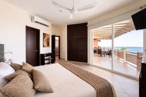 2 bedrooms, in-room safe, desk, iron/ironing board