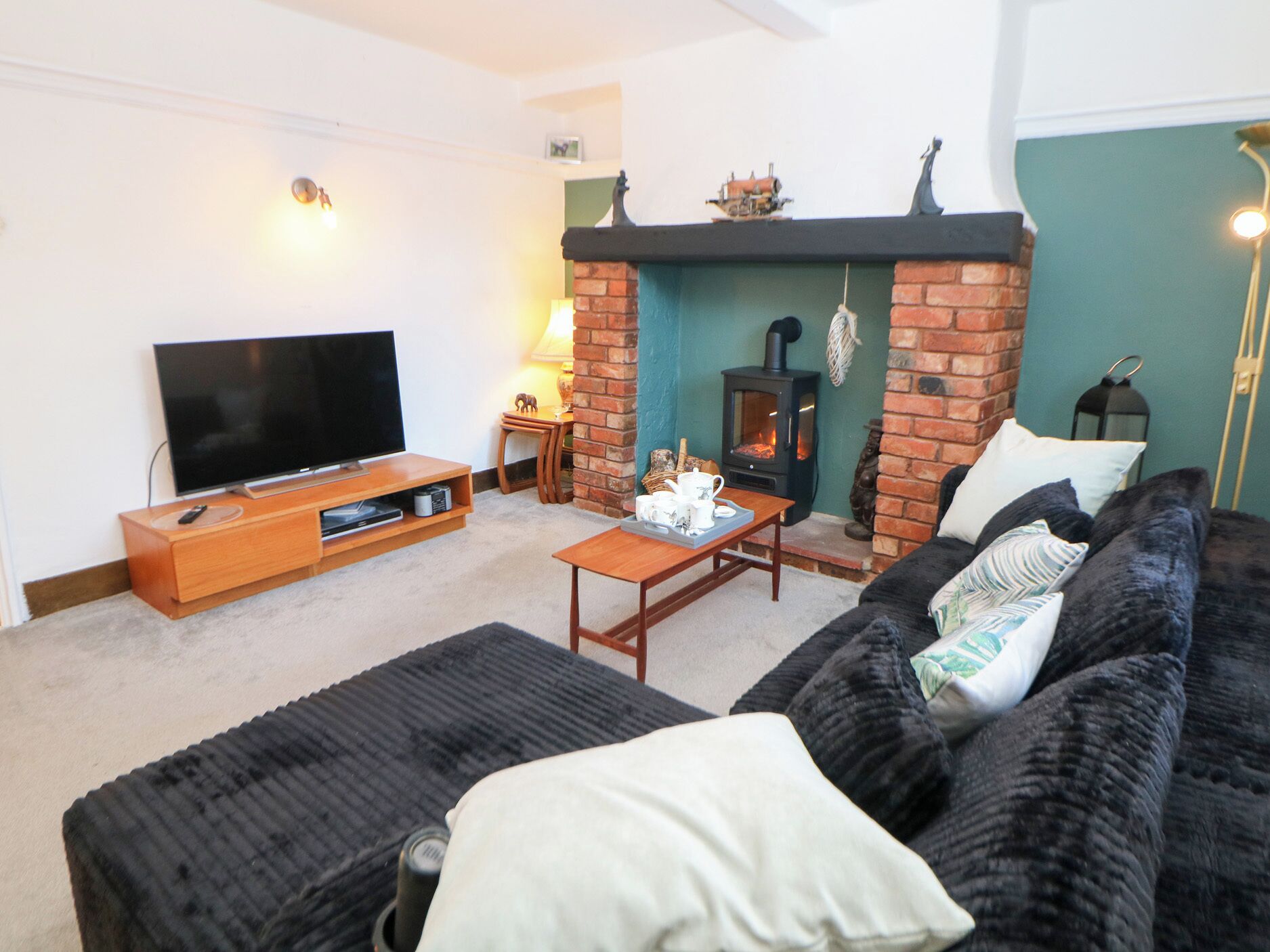 Cottage | Living area