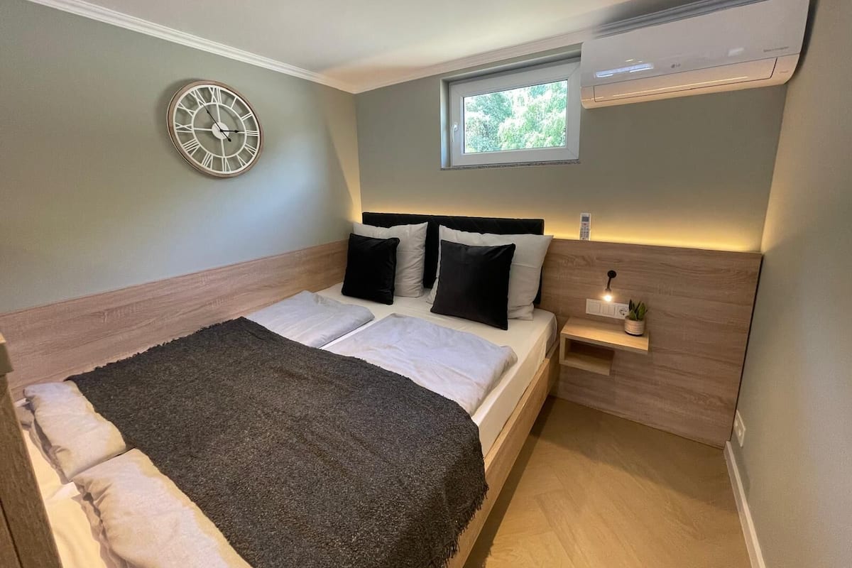 Comfort Studio | Desk, free WiFi